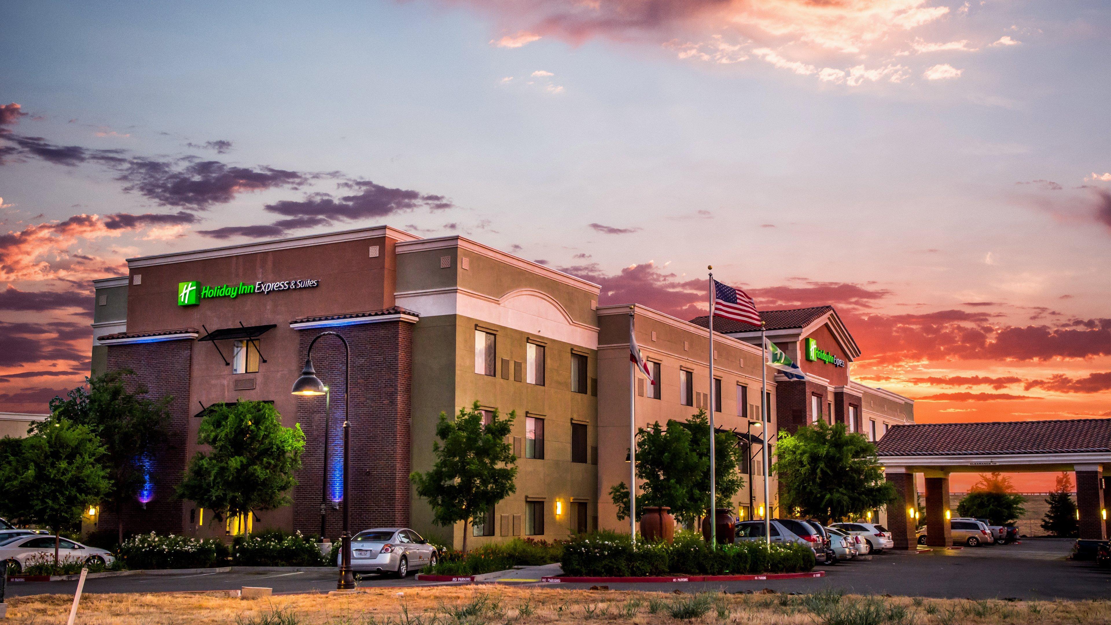 Holiday Inn Express Hotel & Suites Lincoln-Roseville Area, An Ihg Hotel Exteriér fotografie