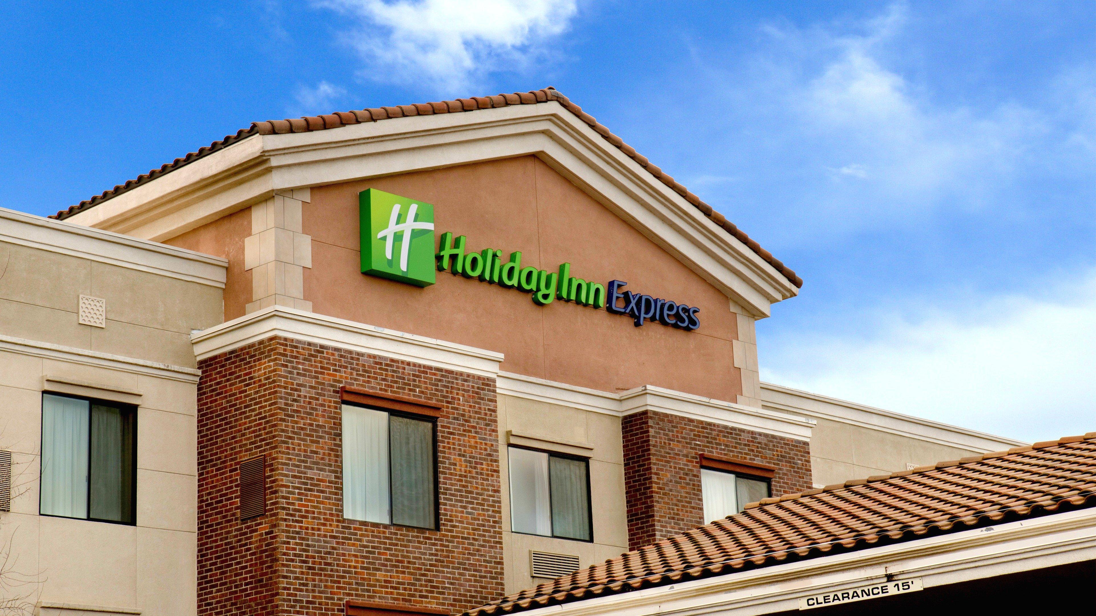 Holiday Inn Express Hotel & Suites Lincoln-Roseville Area, An Ihg Hotel Exteriér fotografie