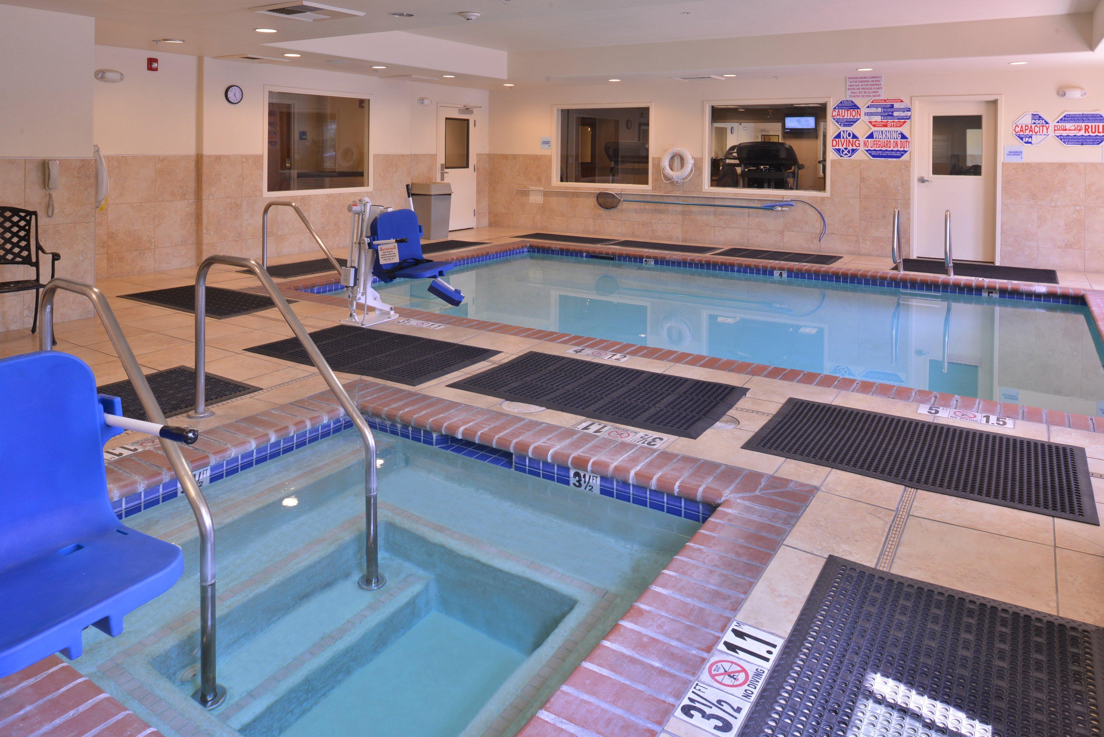 Holiday Inn Express Hotel & Suites Lincoln-Roseville Area, An Ihg Hotel Exteriér fotografie
