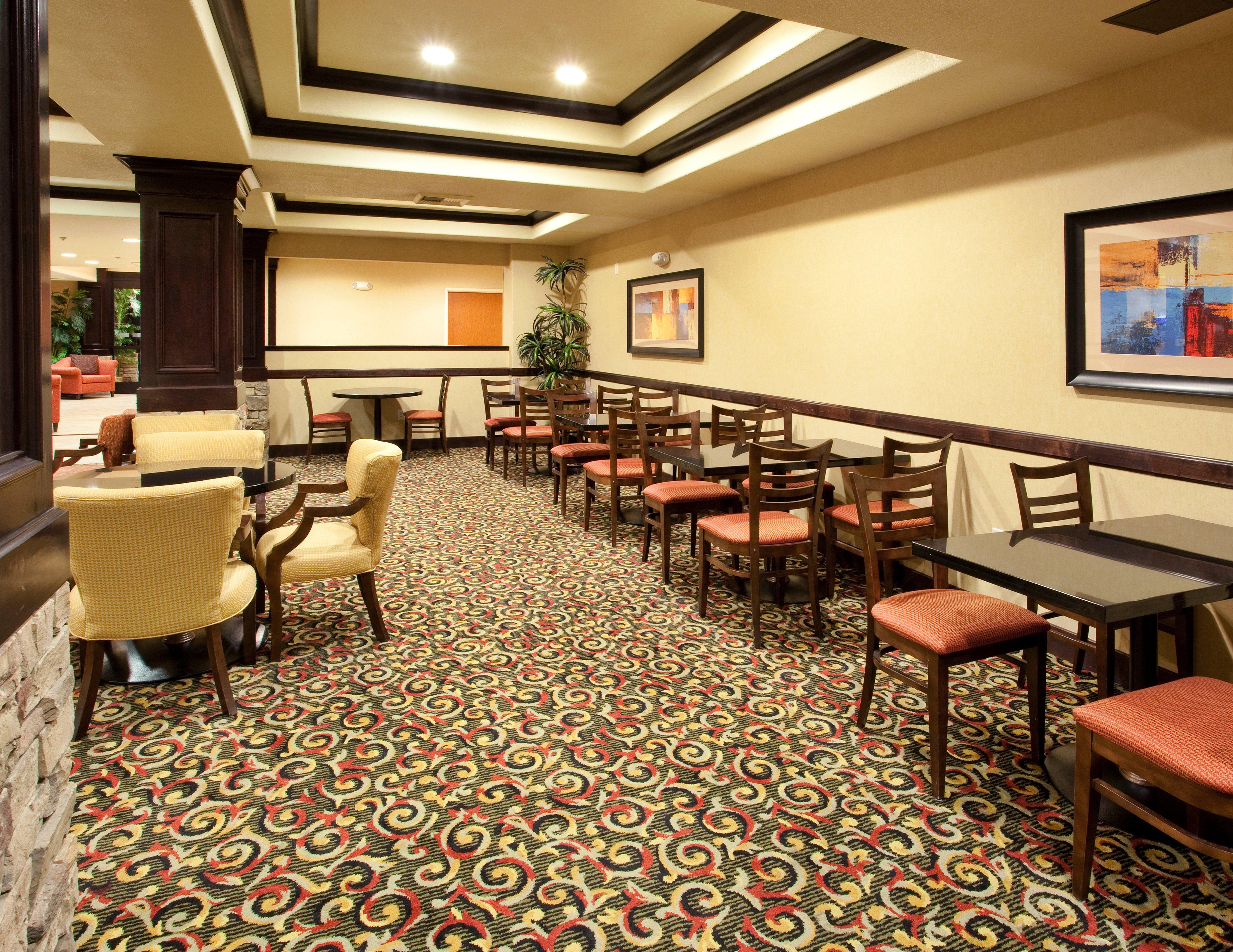 Holiday Inn Express Hotel & Suites Lincoln-Roseville Area, An Ihg Hotel Exteriér fotografie