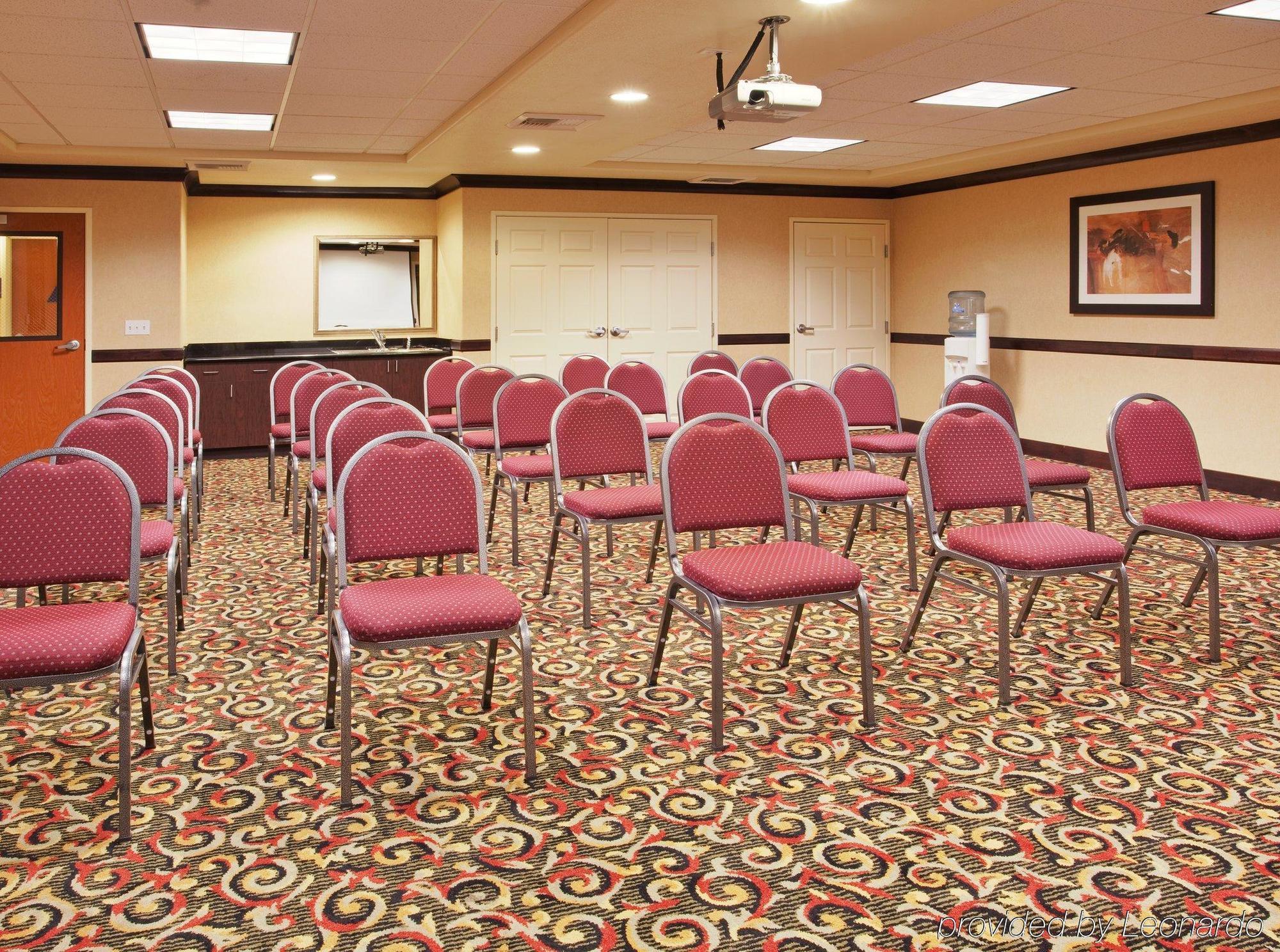 Holiday Inn Express Hotel & Suites Lincoln-Roseville Area, An Ihg Hotel Exteriér fotografie