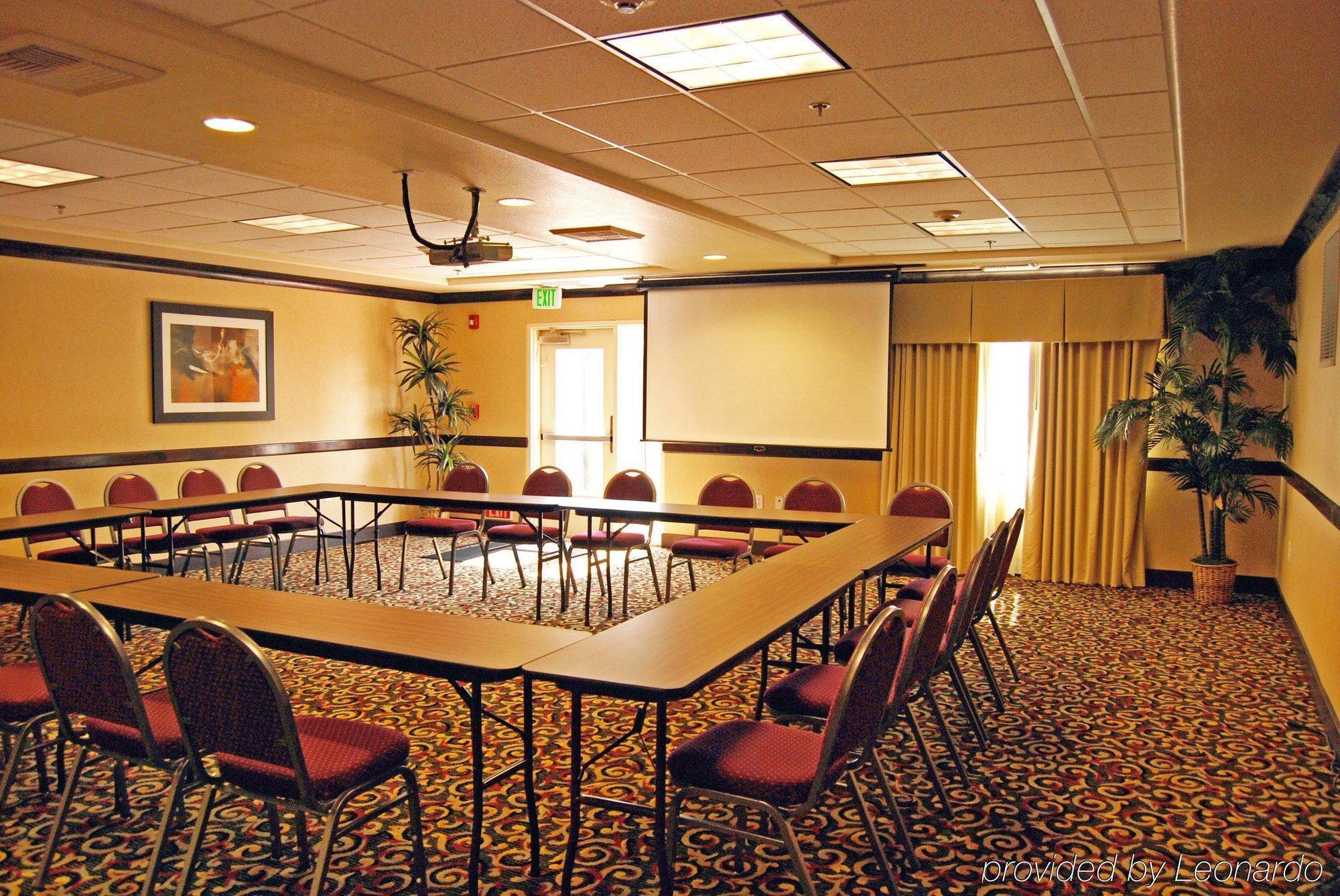 Holiday Inn Express Hotel & Suites Lincoln-Roseville Area, An Ihg Hotel Exteriér fotografie