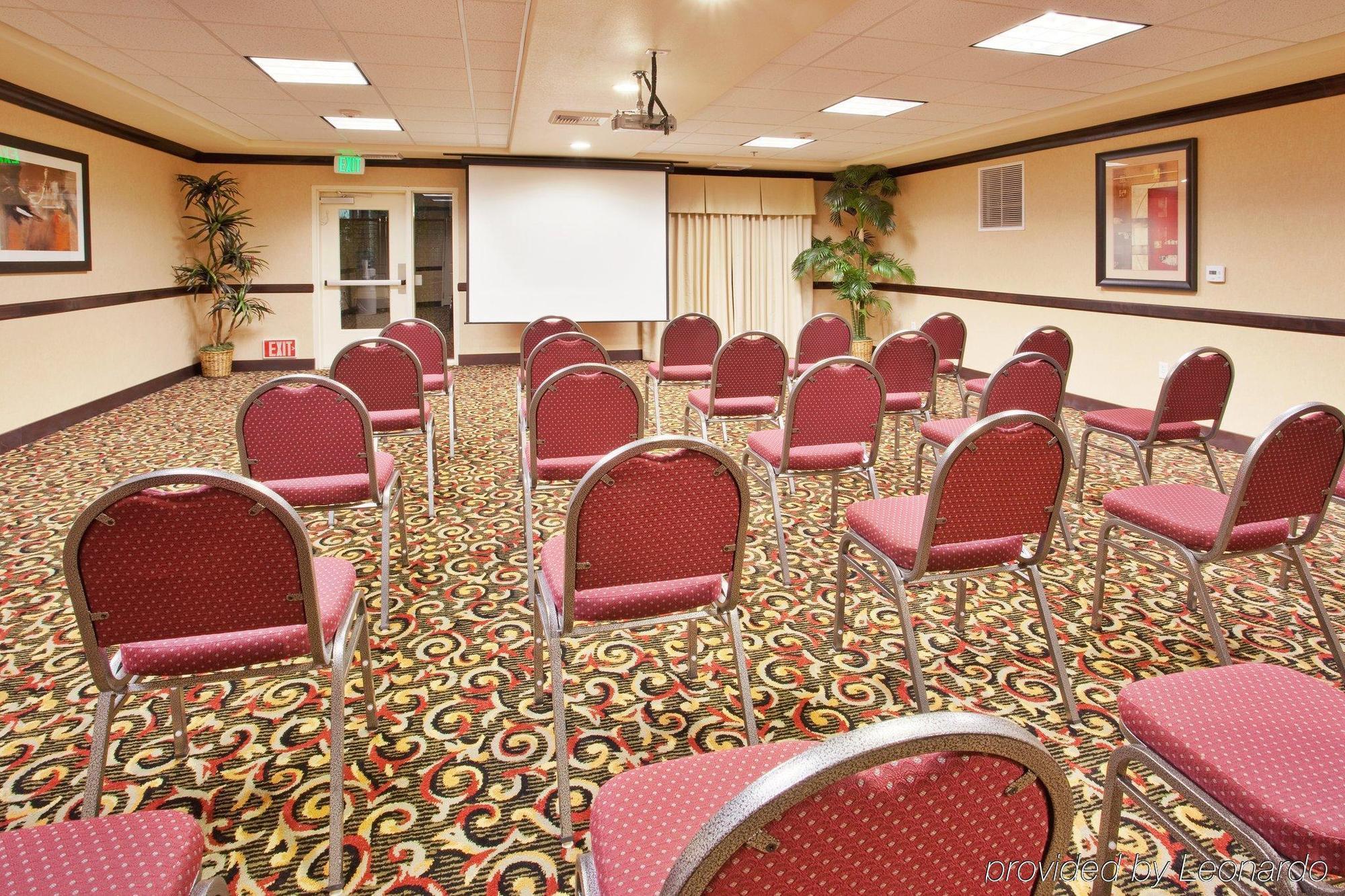 Holiday Inn Express Hotel & Suites Lincoln-Roseville Area, An Ihg Hotel Exteriér fotografie