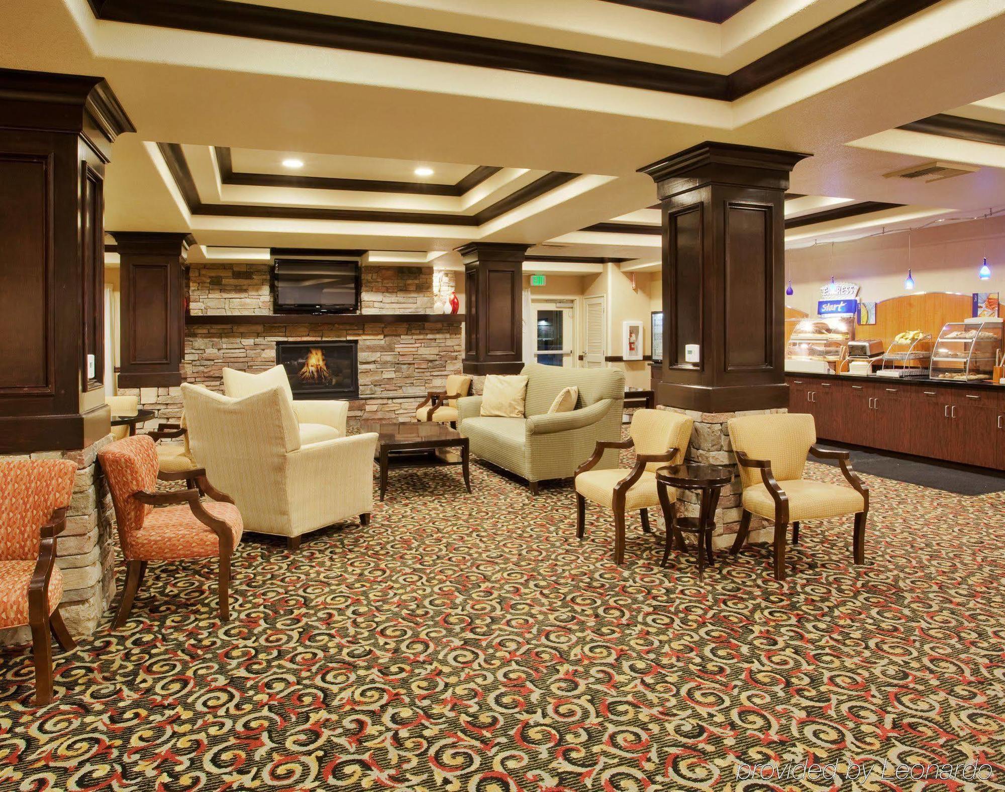 Holiday Inn Express Hotel & Suites Lincoln-Roseville Area, An Ihg Hotel Exteriér fotografie